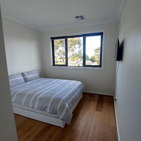 Maruve Guesthouse 12 Min From Melb Airport メルボルン エクステリア 写真