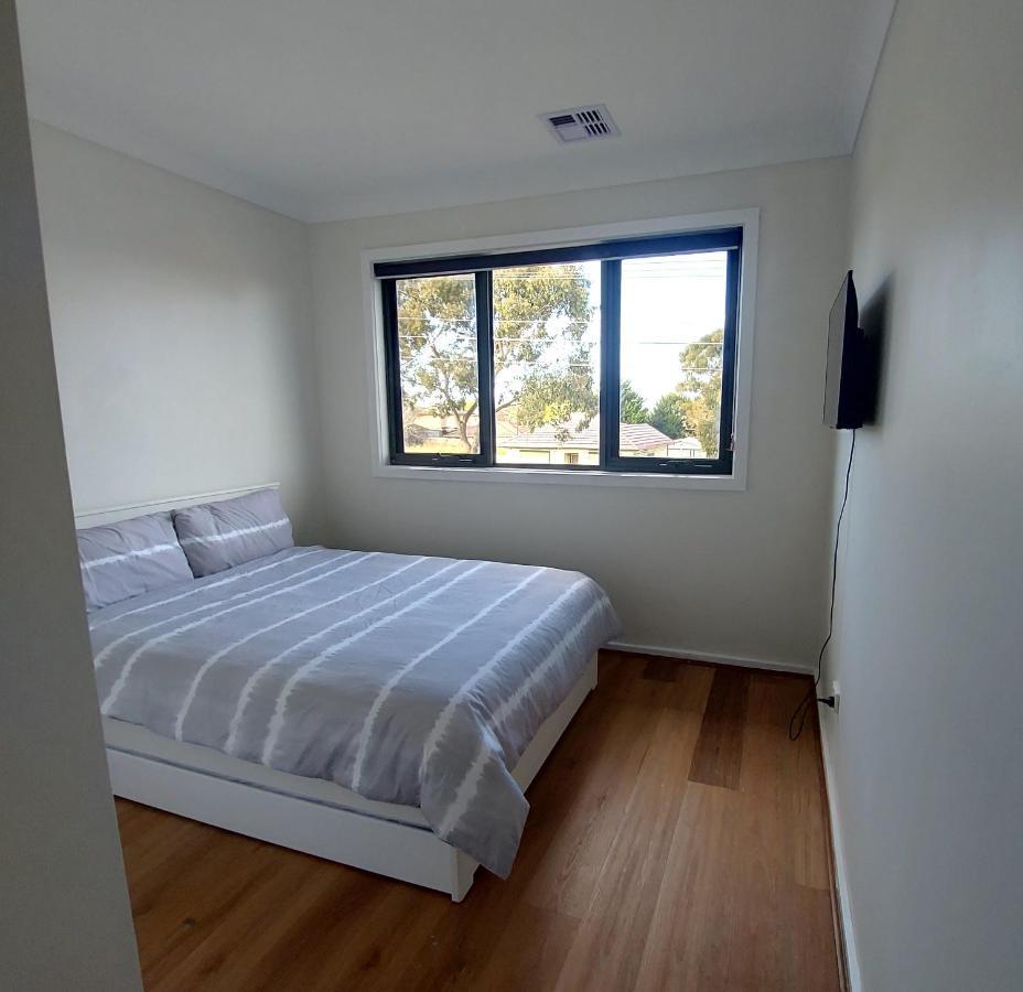 Maruve Guesthouse 12 Min From Melb Airport メルボルン エクステリア 写真
