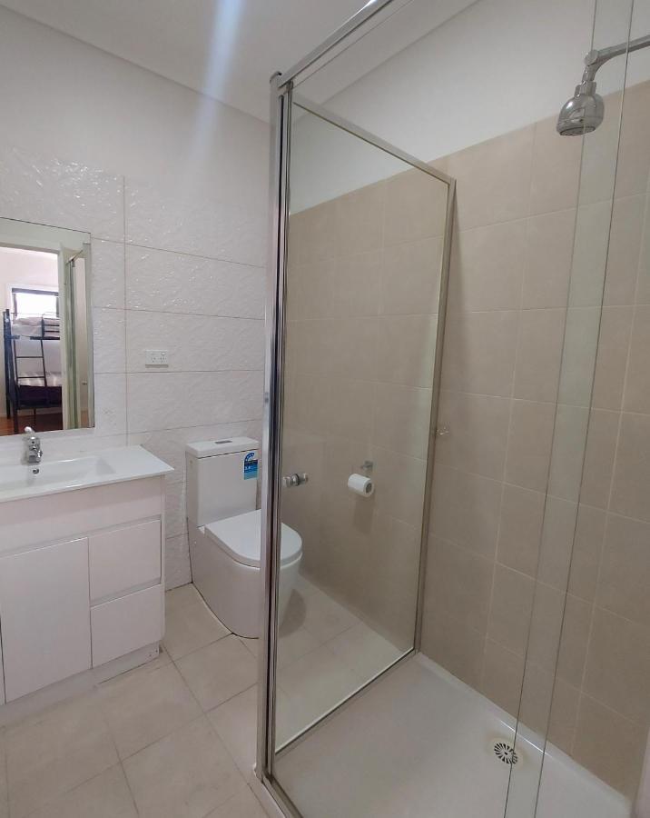 Maruve Guesthouse 12 Min From Melb Airport メルボルン エクステリア 写真