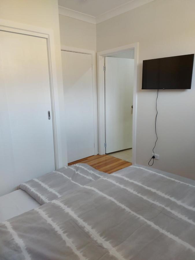Maruve Guesthouse 12 Min From Melb Airport メルボルン エクステリア 写真